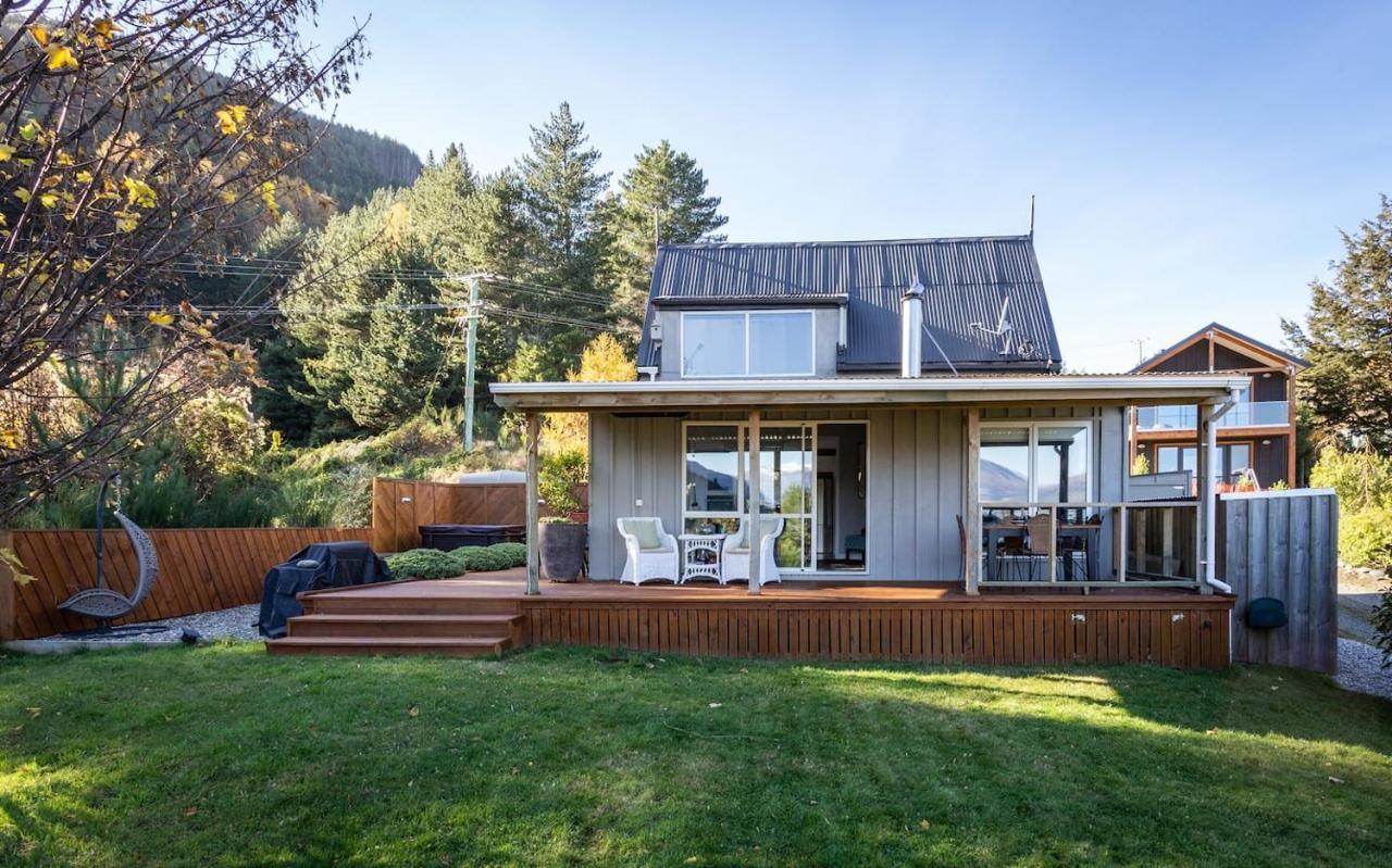 Private Cottage With Spa And Amazing Lake Views Closeburn ภายนอก รูปภาพ